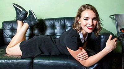 Beth Stelling Hot