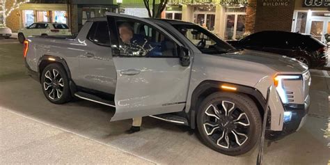 Le GMC Sierra EV Denali fait sa première apparition publique à l été