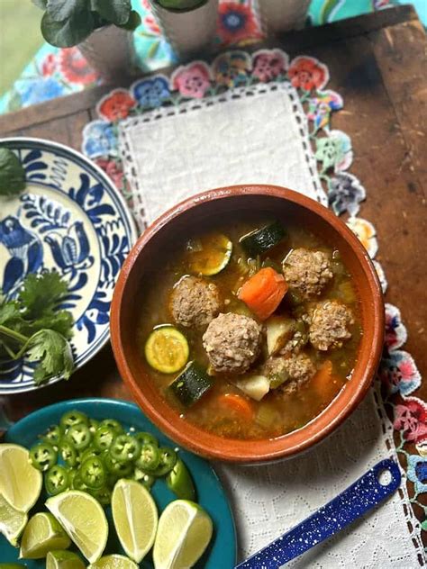 Caldo De Albondigas Mexicanas