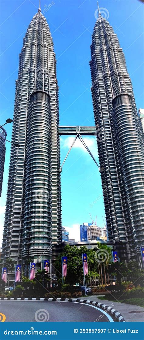 suria klcc malaysia editorial photography image  facade
