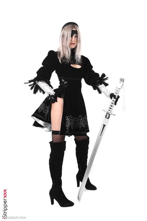Eva Elfie (@evaelfie) - 2B - Nier: Automata - 60 фото слитых с Onlyfans