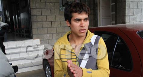 Joven gay asegura que recibió amenazas por teléfono PERU CORREO