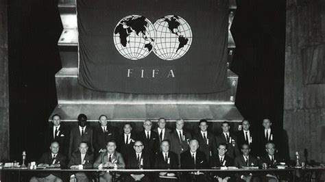 Quando A Fifa Foi Criada - FIFA completa 120 anos de fundação ~ O Curioso do Futebol