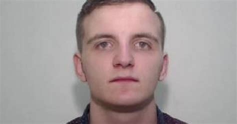 Police Hunt Convicted Sex Offender Who May Pose Risk To Public Manchester Evening News