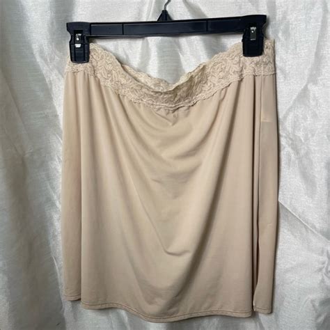 Vassarette Intimates Sleepwear Nude Bodycon Classic Staple Lace Lined Waist Mini Skirt W