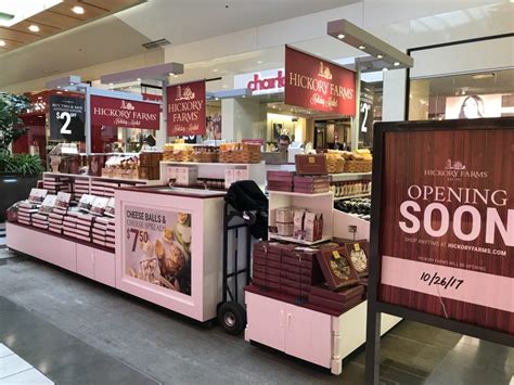 Scene Nearby Hickory Farms Returns To Alderwood Mall For Holidays