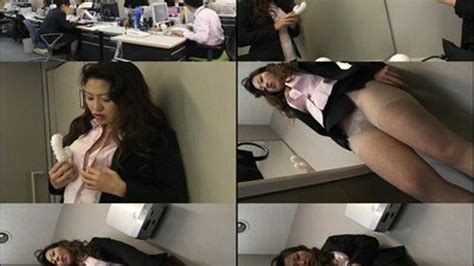 Office Lady Scratches Her Pussy By The Sink Part High Resolution Pool Club Presents