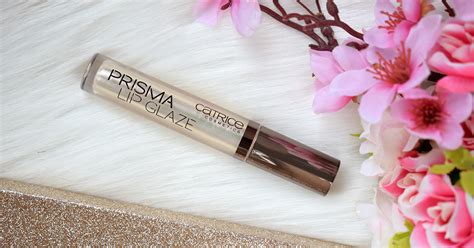 Review: Catrice Prisma Lip Glaze - 010 Enchanted Gold - Adjusting Beauty