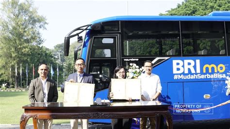 Uns Terima Hibah Satu Unit Bus Dari Bri Universitas Sebelas Maret