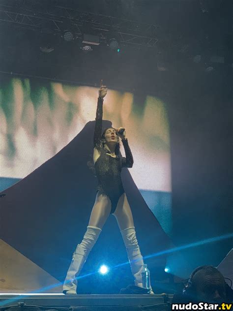 Caroline Polachek Carolineplz Fenisfun Nude OnlyFans Photo Nudostar TV