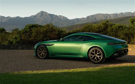 aston martin db unveiled