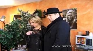 Deux Coiffeuses Francaises S Occupe D Un Mec Dans Leur Salon ZB Porn