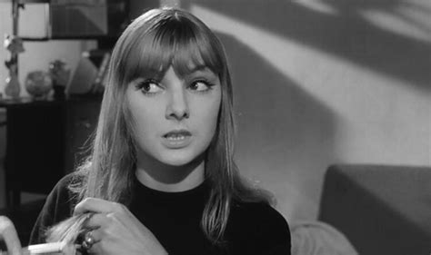 Hot Sexy Anneke Wills Bikini Pics