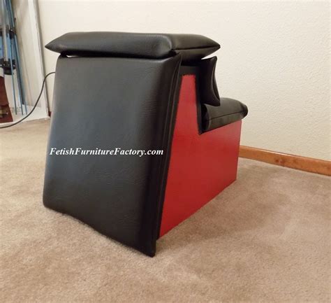 Mature Queening Chair Spanking Bench Oral Service Smothering Queening Stool Facesitting