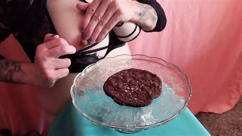 Rikki Ocean Serves You Dessert And Adds Her Fresh Cream At Your Request Shemale Porn Xhamster