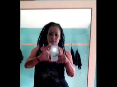 ESTOY CALIENTE NO AGUANTO MAS ME COJO SOLITA QUIERES METERME TU VERGA PAPI XVIDEOS