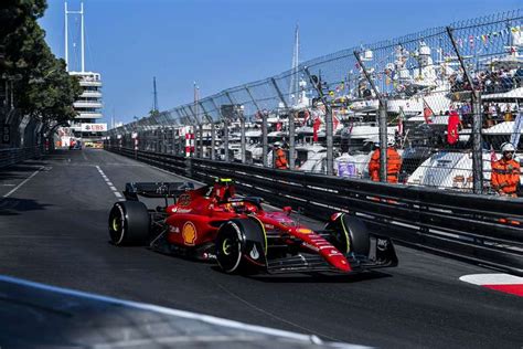 F1 Leclerc comanda dobradinha da Ferrari no TL2 de Mônaco