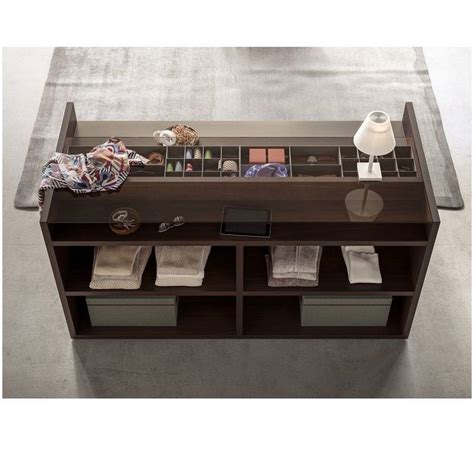 Naked Walk In Closet Bello Spazio