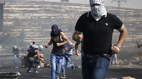 Nouvelles Attaques Au Couteau En Cisjordanie Une Israélienne Blessée