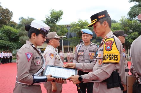 Hut Bhayangkara Ke 78 Kapolres Batu Akbp Oskar Apresiasi Briptu