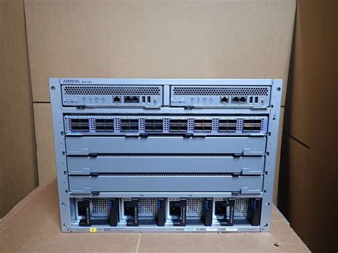 Arista DCS-7304 Switch 32 x 100GbE QSFP100 ports DCS-7320X-32C-LC