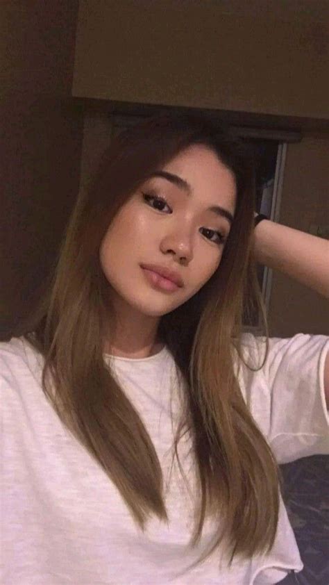 Bini Aiah Pretty Brunette Pretty People Pretty