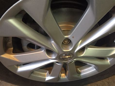 Чистка передних дисков и покраска суппортов с дисками Ниссан Икстрейл ...