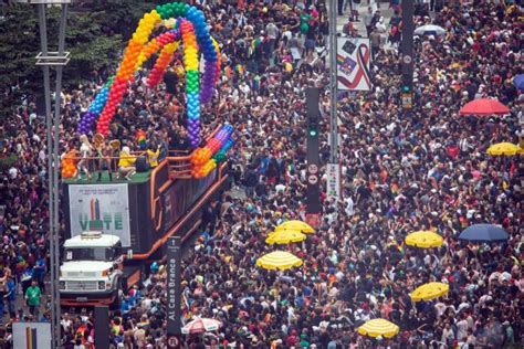 Entenda Como A Parada Gay Estimula A Economia E Promove Grandes Marcas Isto Dinheiro