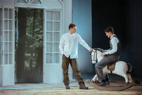 Спектакль «Отцы и дети» | ТИЦ Красноярского Края