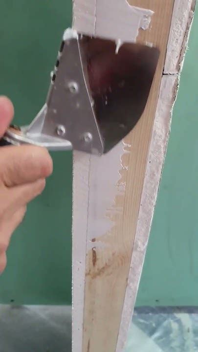 Шпатель #коршун для внешних углов! #инструментимеетзначение #инструмент ...