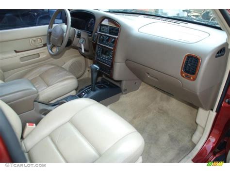 1998 Nissan sentra interior