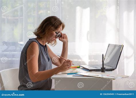 Teacher Or Speech Therapist At Work Young Woman With Glasses Sitting