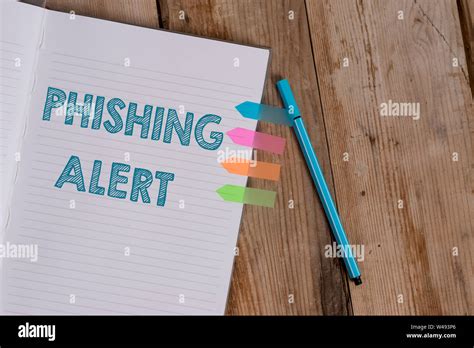 Main Conceptuel Montrant L Criture Alerte De Phishing Pour Conna Tre