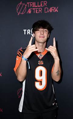 Bryce Hall Girlfriend Mika Her Net Worth Will Absolutely Shock You