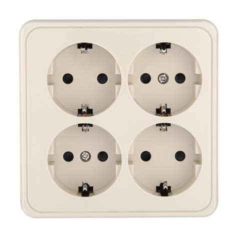 Розетка LK Studio четырехместная открытой установки с заземляющими ...