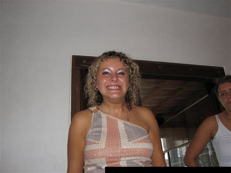 Amateur Blonde Paras X Porn Pic