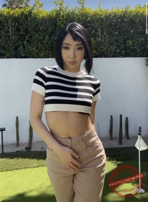 Under Boob ဖကရင Trend န လနနကတ K Pop Idol ၁၁ ယက