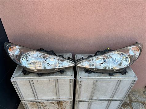 Lampa przednia PEUGEOT 207 KOMPLET EUROPA ORYGINAL - 12593811168 ...