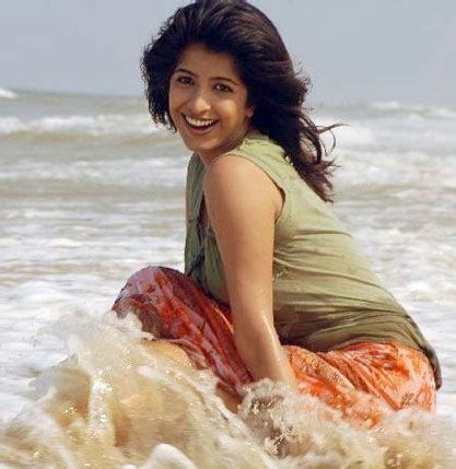 HotPhotoCity Medha In Hot Bikini Fashion Model From Chennai