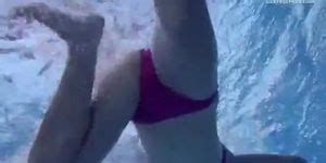 Naked Sweimming Tnaflix