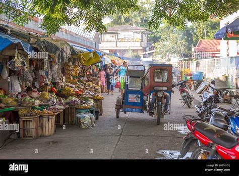 Philippines Luzon Sorsogon Province Donsol Life Scene At The Market