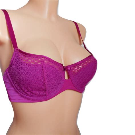 Triumph Beauty Full Basics Komplektukas E Lingerie