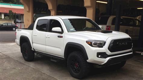 2015 Toyota Tacoma Trd Pro Tire Size