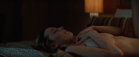 Betty Gilpin Leaked Nude Photos And Videos