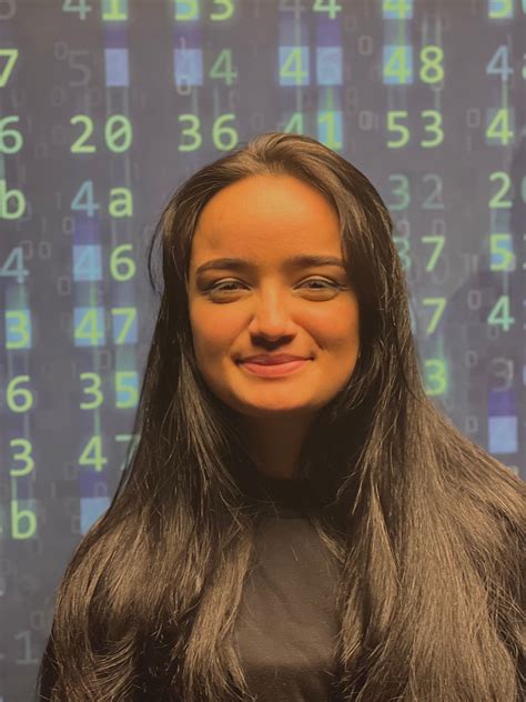 Evelyse Akemy – Medium