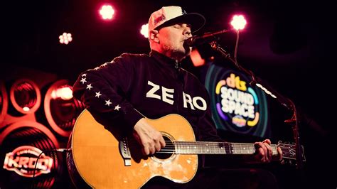 Billy Corgan Performs Acoustic Discusses The Evolution Of The