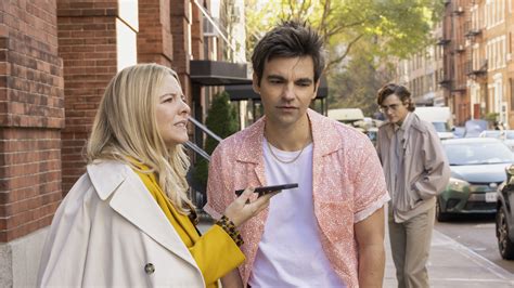 The Other Two Stars On Finale Wanting Season Cary S Nude Scenes