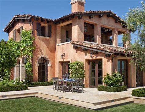 Mediterranean Style Home Patio Inspiration