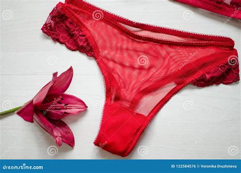 Rode Sexy Lingerie Op De Witte Achtergrond Kantondergoed Met W Stock Foto Image Of Toebehoren