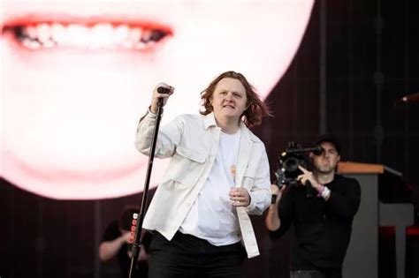 Lewis Capaldi Reveals He Has Tourette S And Says Diagnosis Makes So